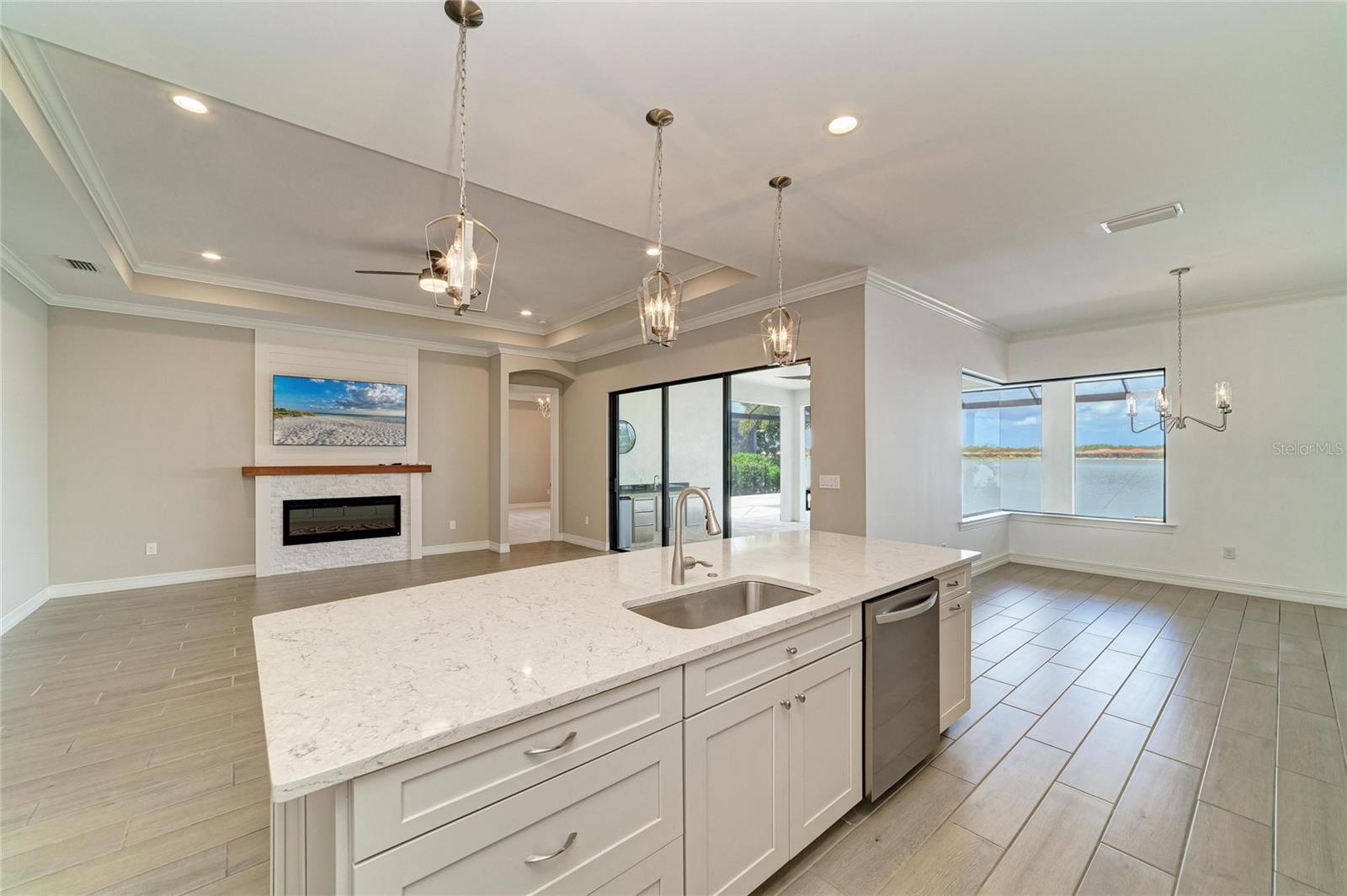 TOSCANA ISLES - Residential