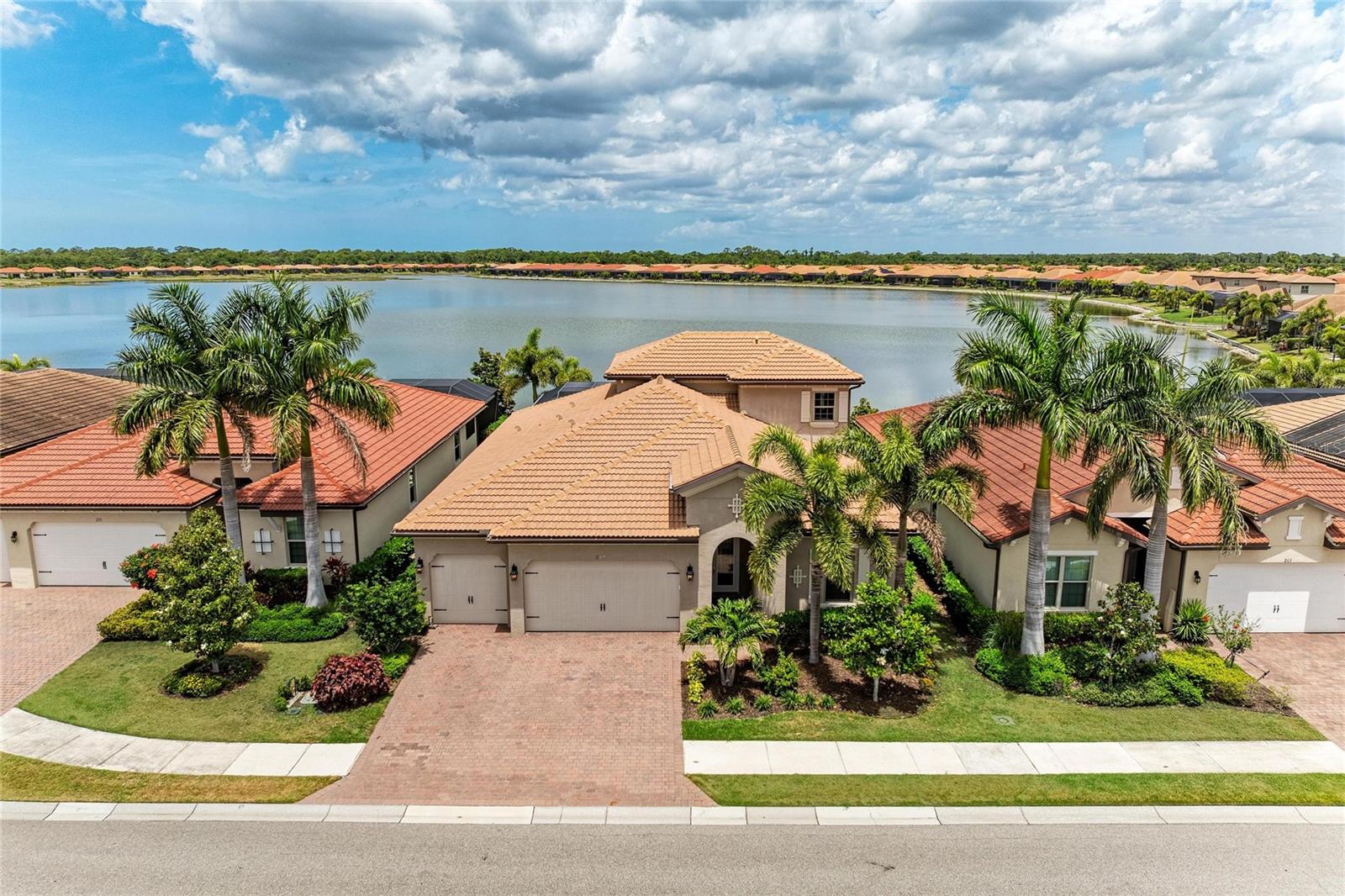 TOSCANA ISLES - Residential