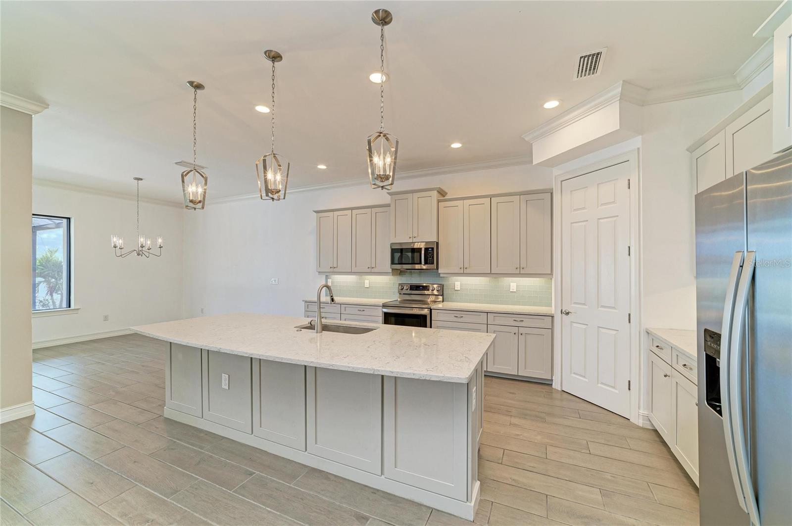 TOSCANA ISLES - Residential