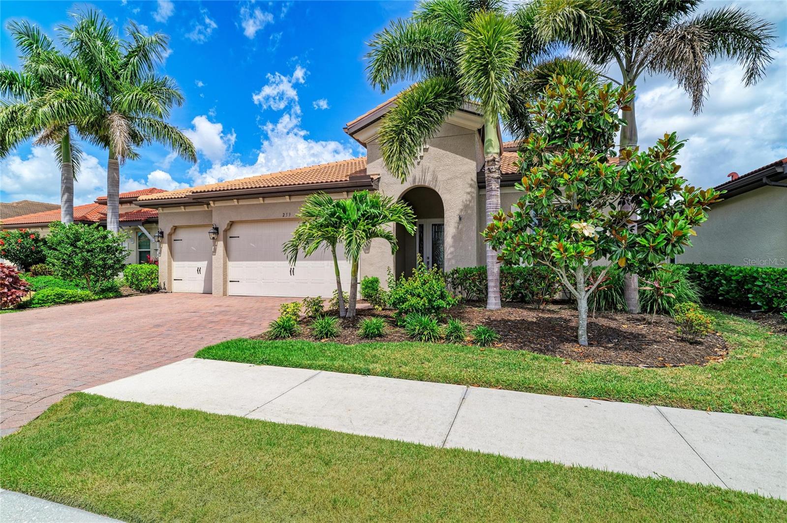 TOSCANA ISLES - Residential