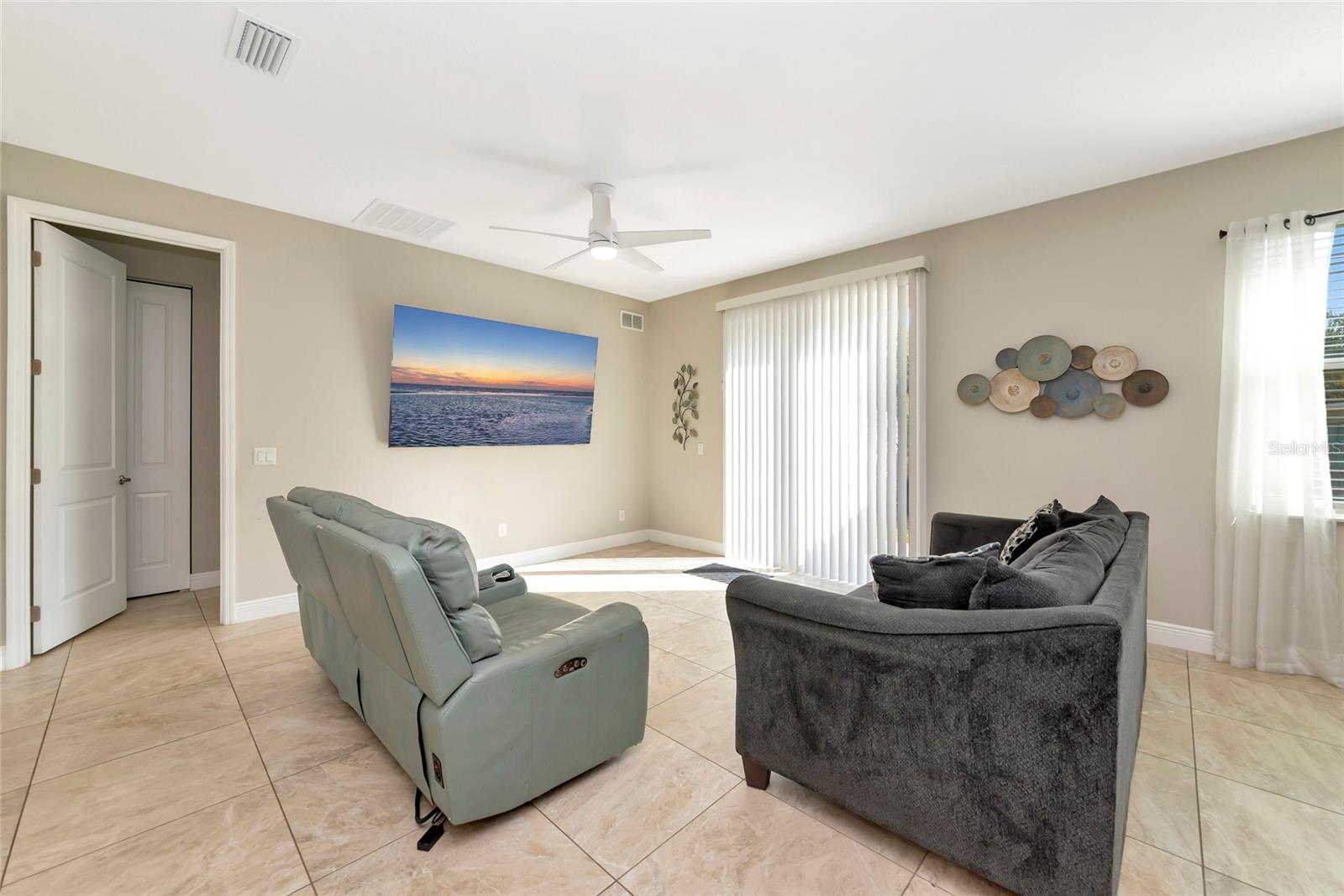 HIGHLAND FIRST ADD - Residential