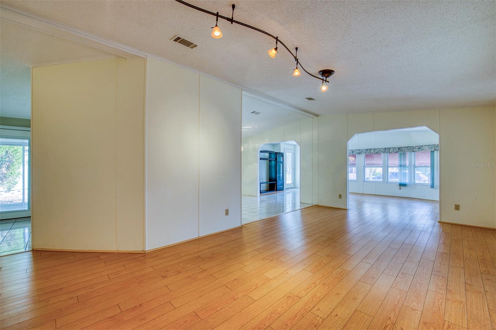 GULL-AIRE VILLAGE - Residential