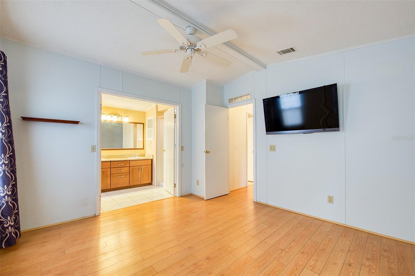 GULL-AIRE VILLAGE - Residential