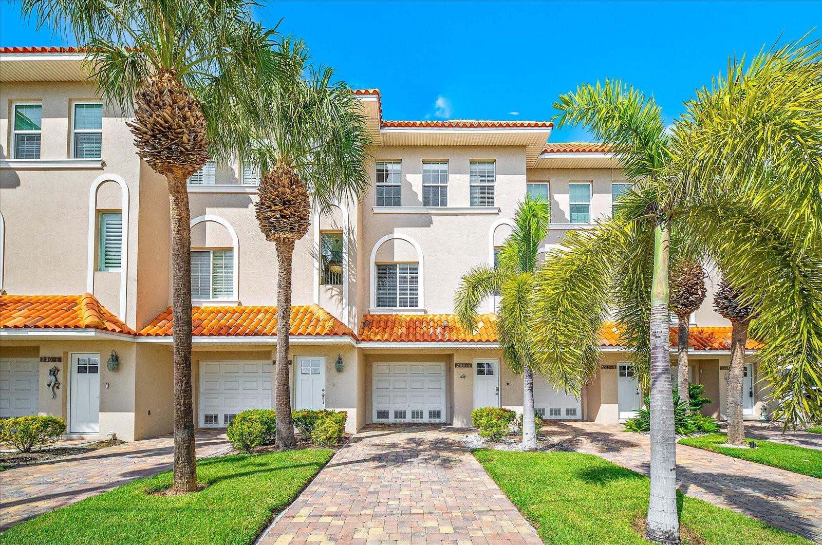 200 BRIGHTWATER DRIVE 8