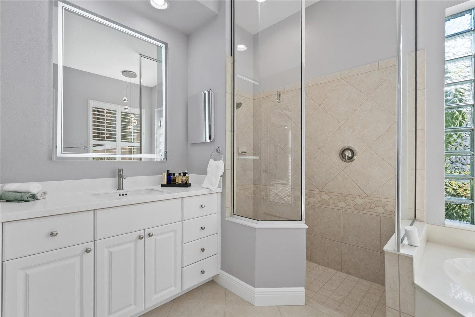 LAKEWOOD RANCH COUNTRY CLUB - Residential