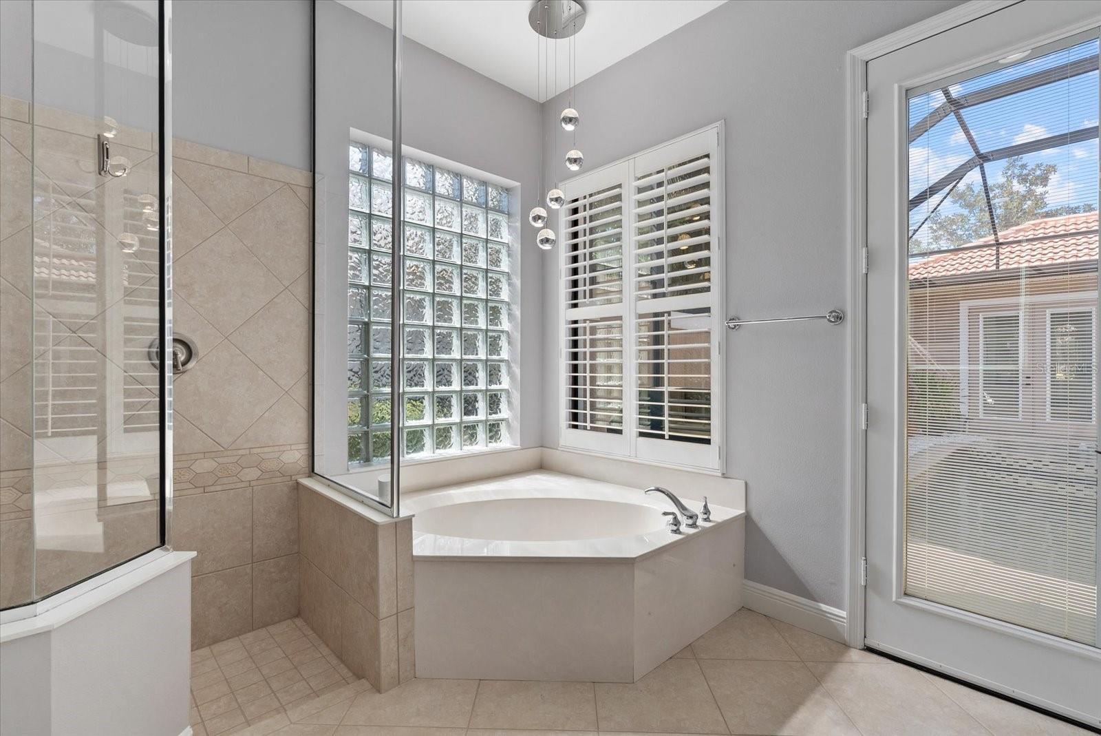 LAKEWOOD RANCH COUNTRY CLUB - Residential