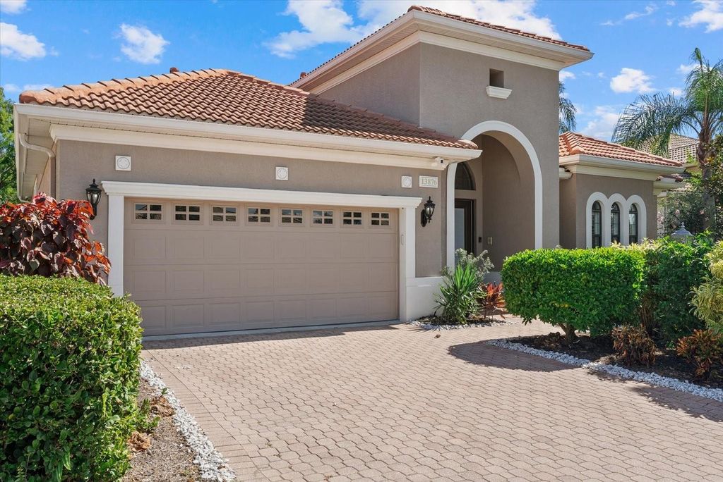 Lakewood Ranch Homes and Condos for Sale 61 Photo of 13876 Siena Loop, Lakewood Ranch, FL 34202 (MLS # A4665788)