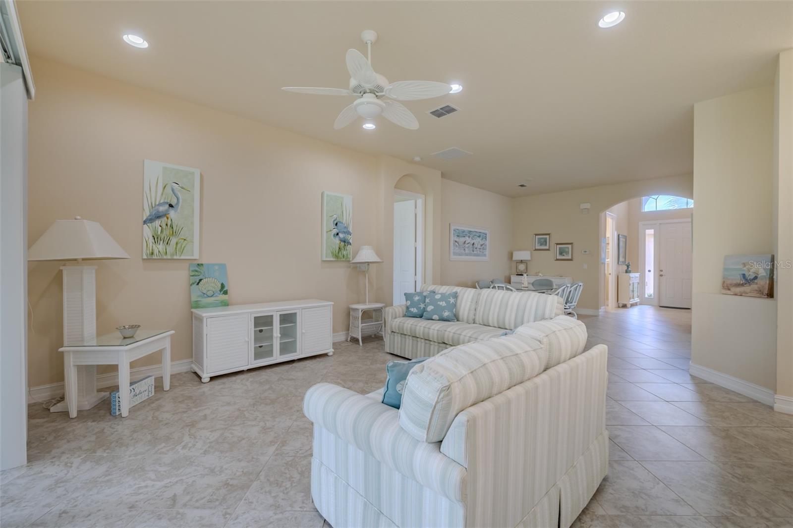 VALENCIA LAKES TR D PH 1 - Residential