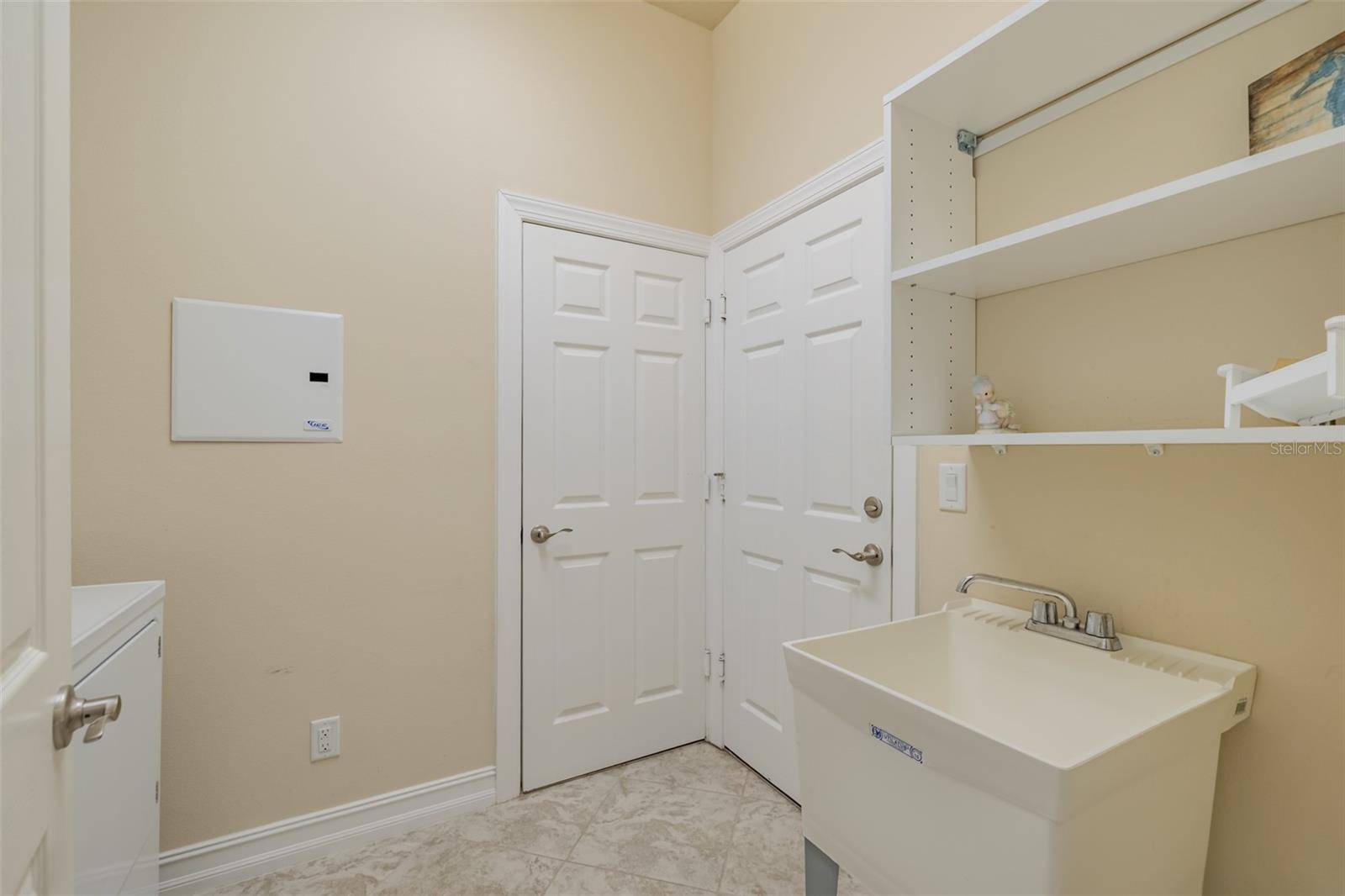 VALENCIA LAKES TR D PH 1 - Residential