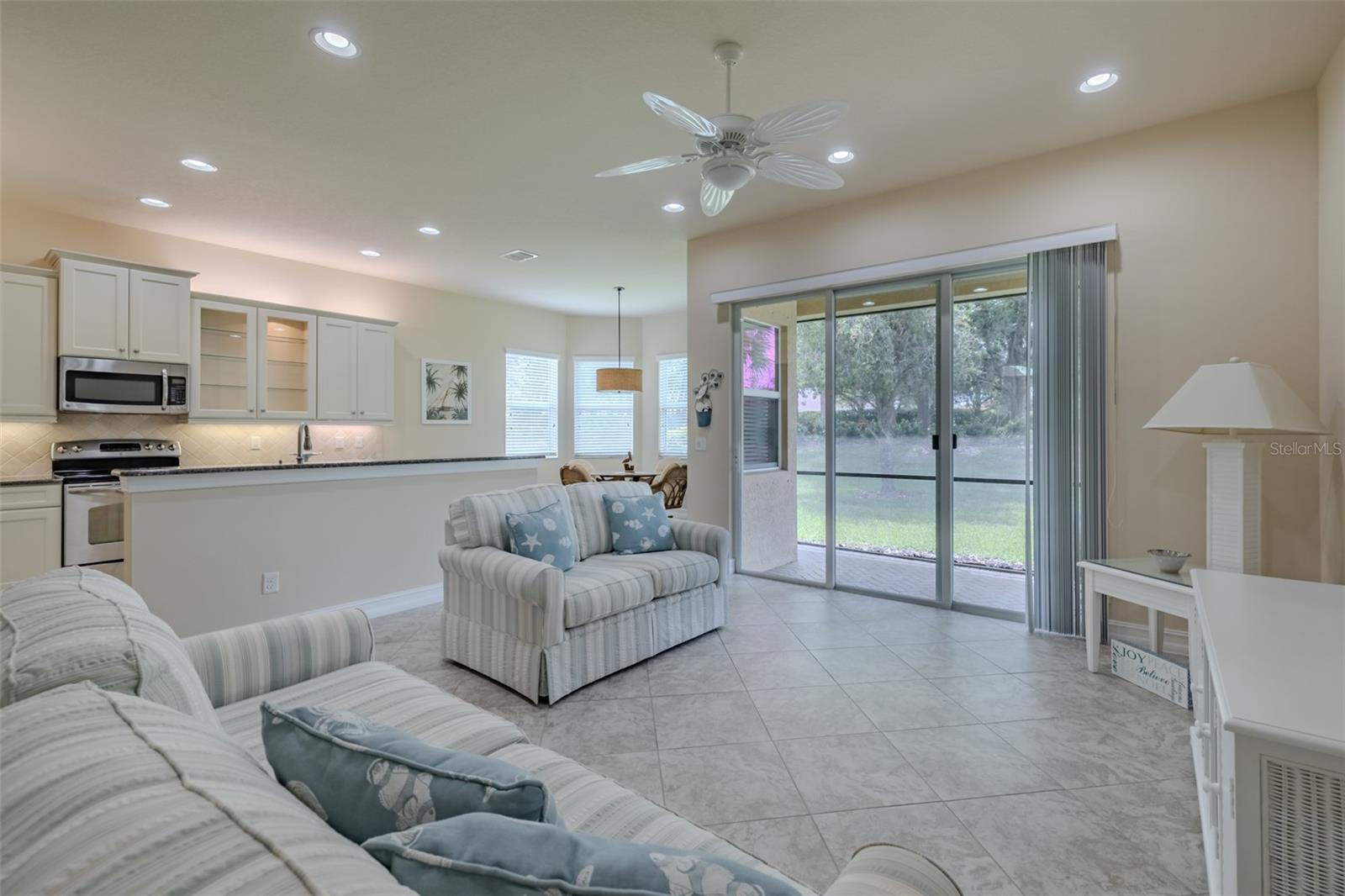 VALENCIA LAKES TR D PH 1 - Residential