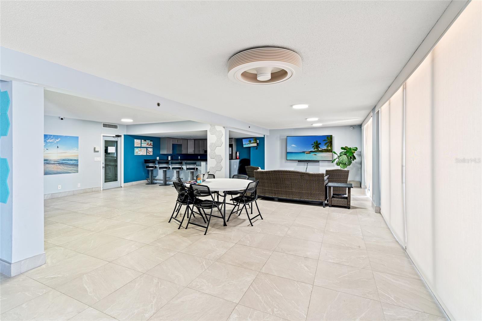 SEAMARK CONDO - Residential