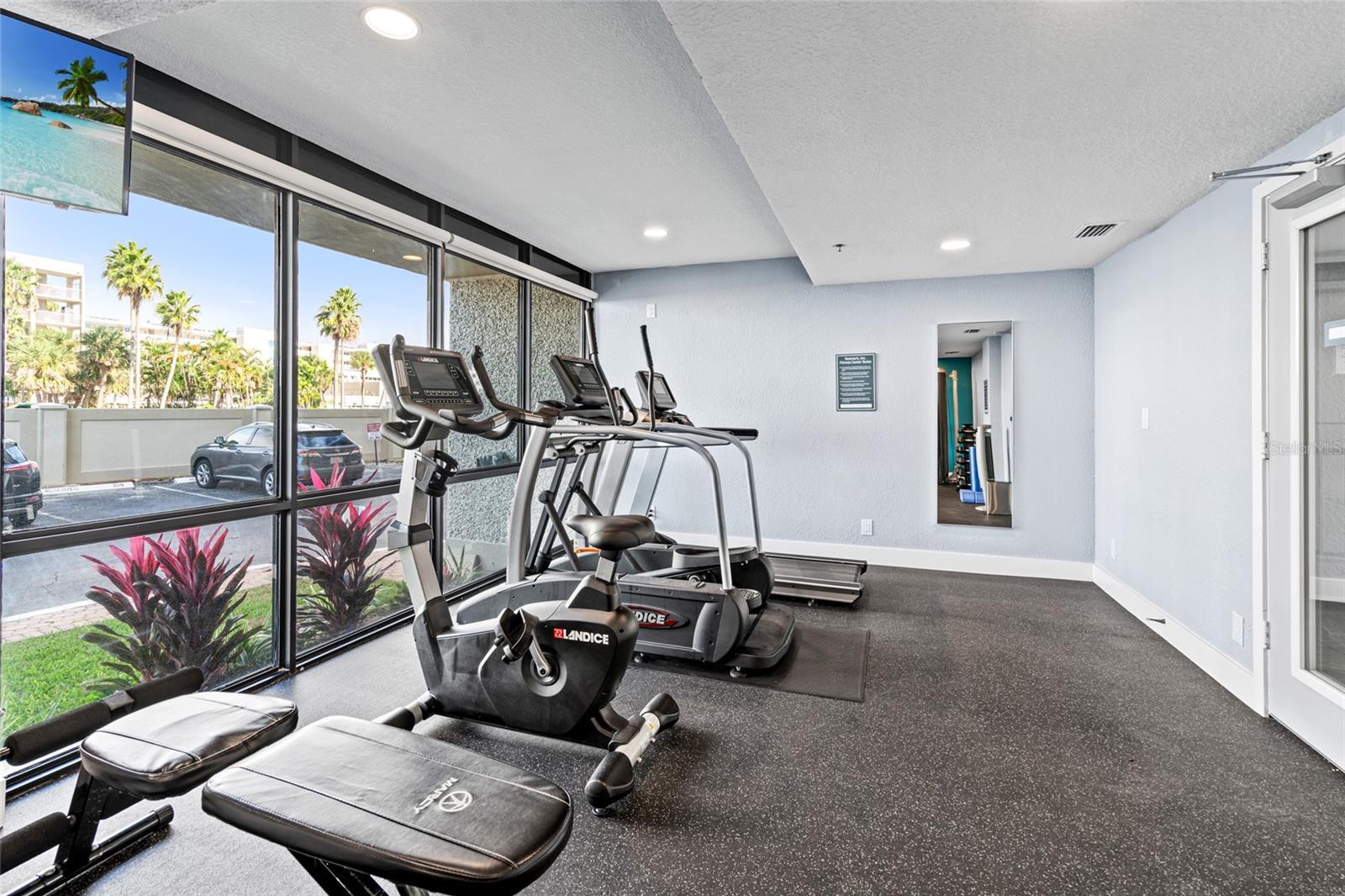 SEAMARK CONDO - Residential