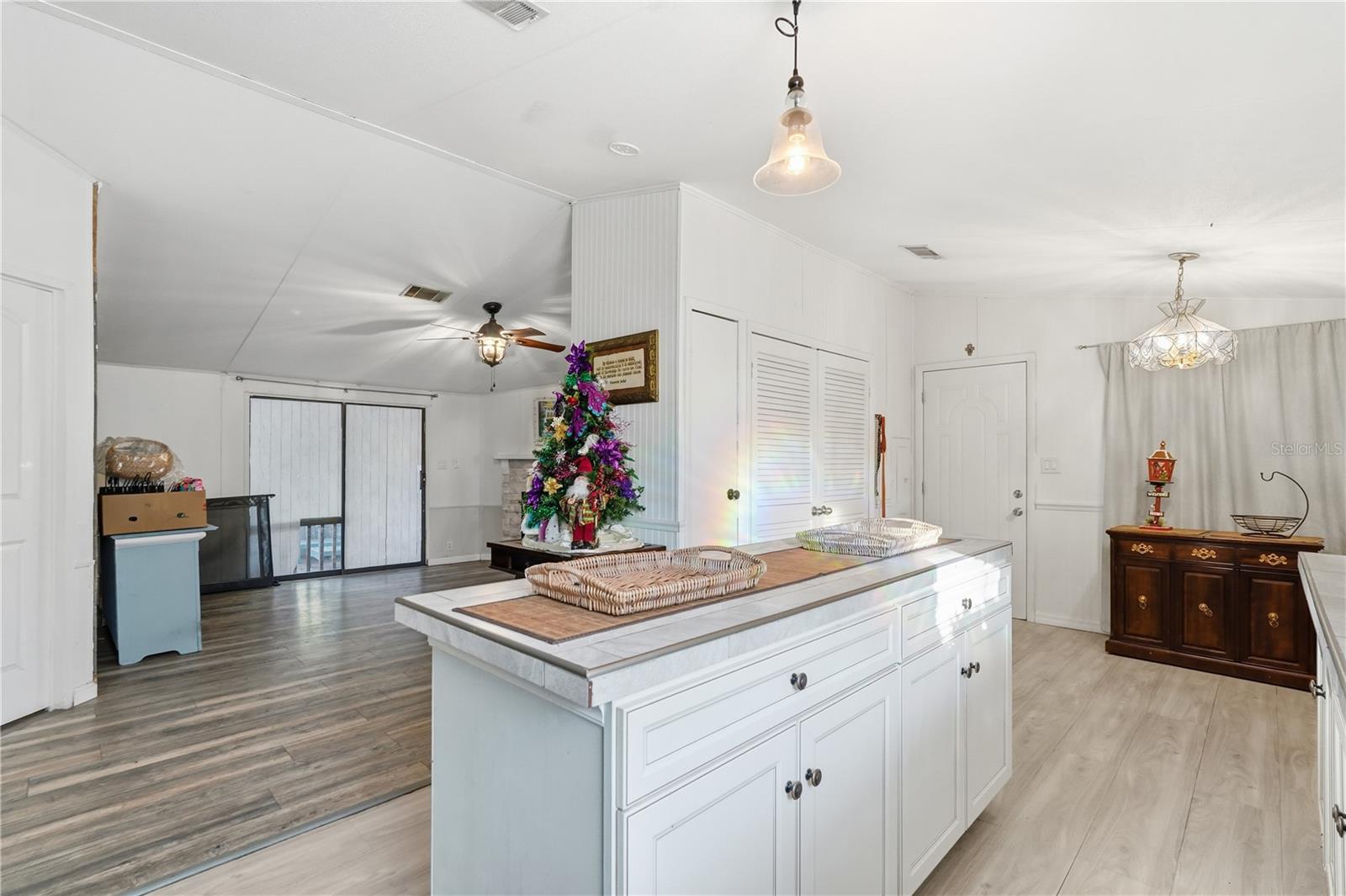 ACREAGE - Residential