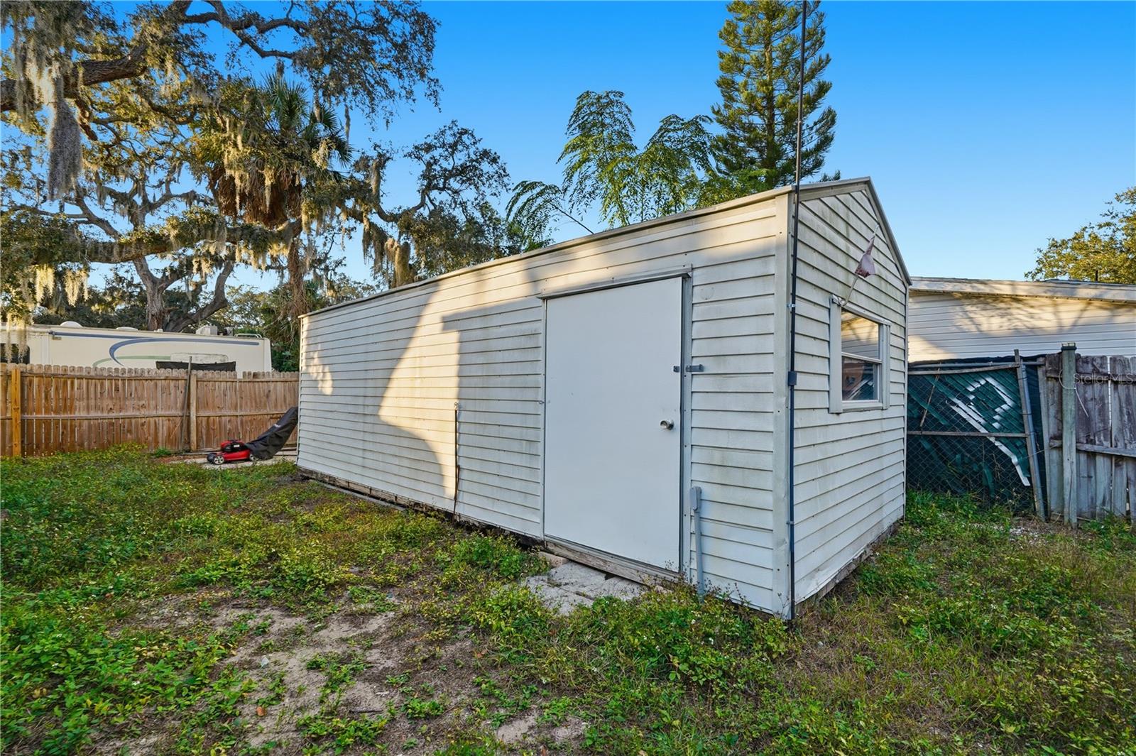 ACREAGE - Residential