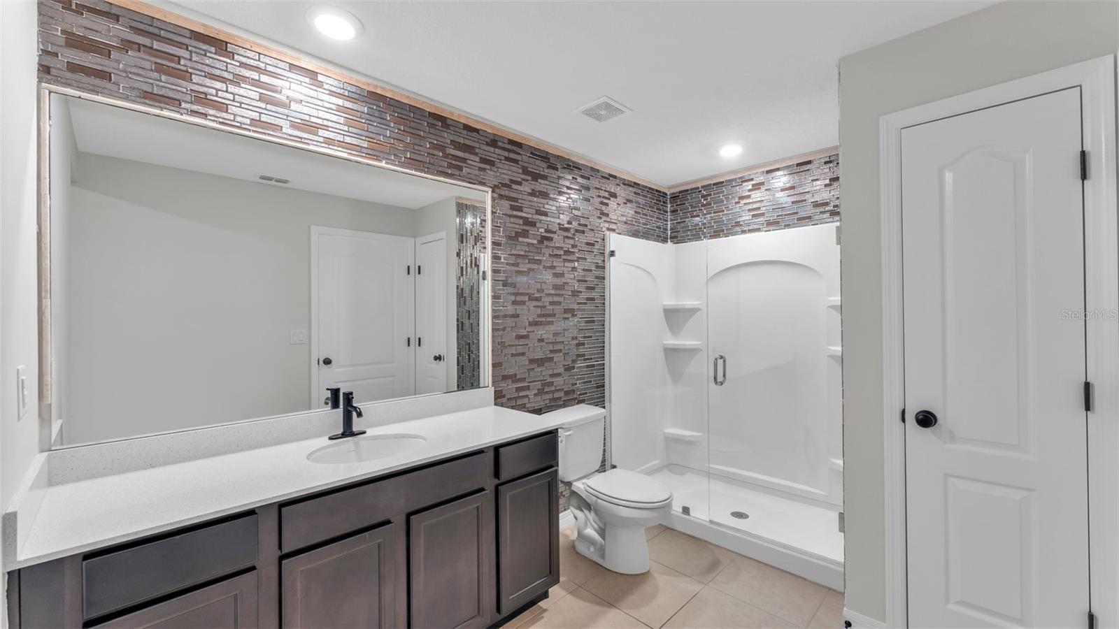 261 HYACINTH COURT
