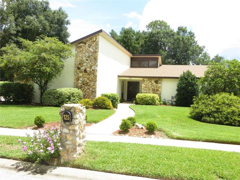 A home in LONGWOOD