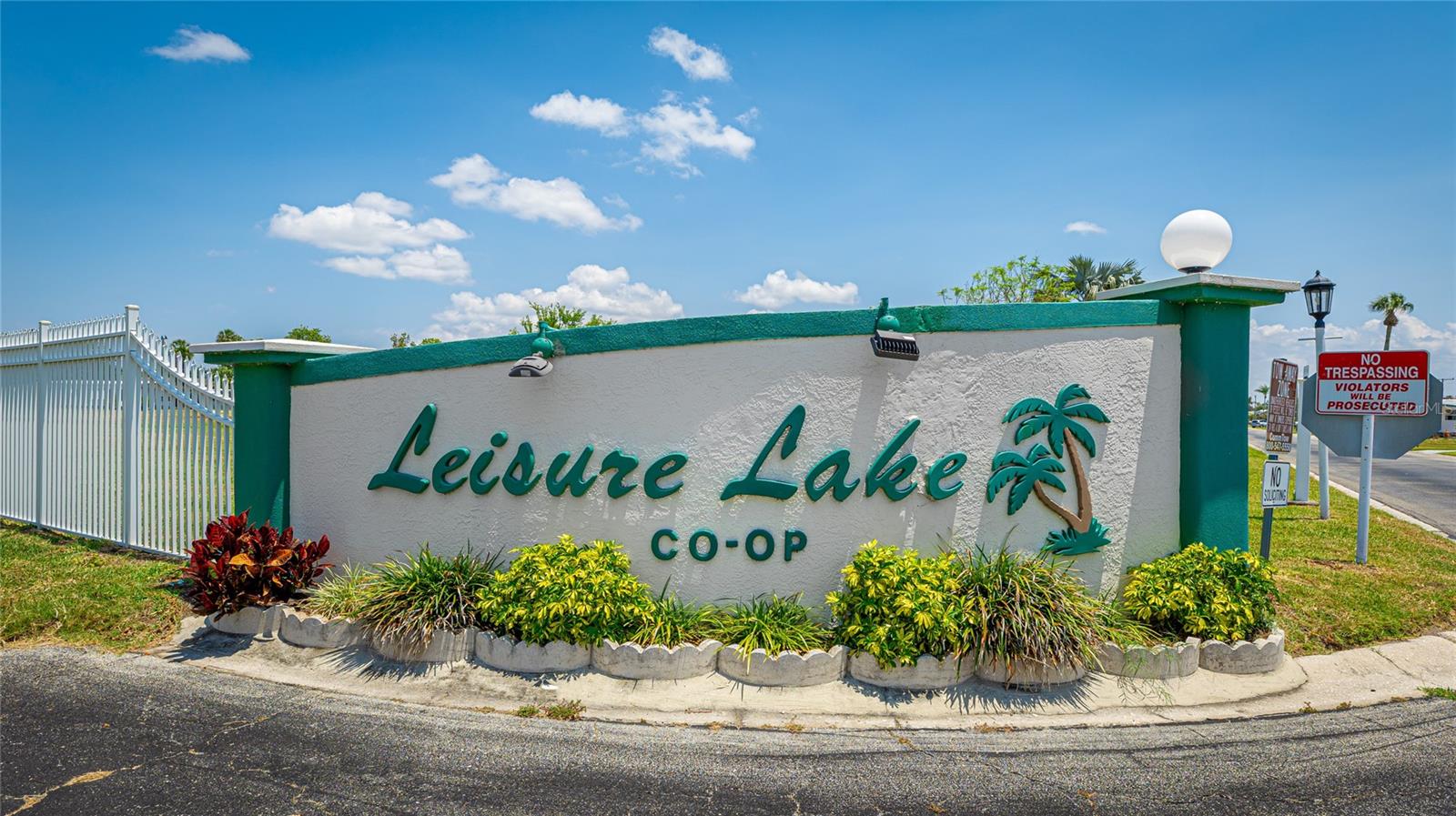LEISURE LAKE CO-OP - Residential