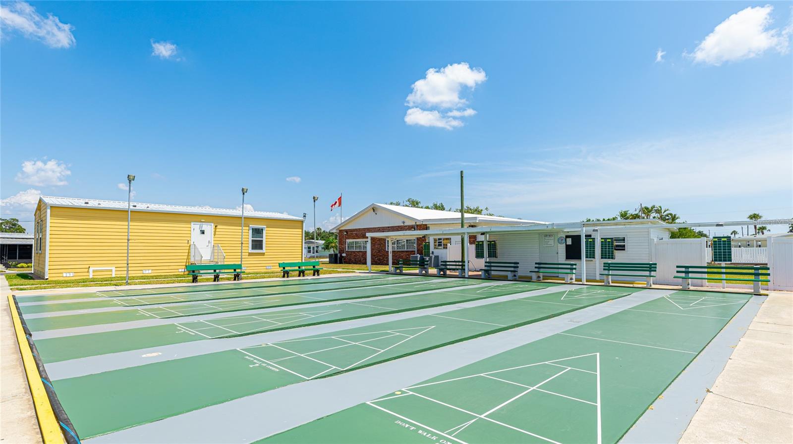 LEISURE LAKE CO-OP - Residential