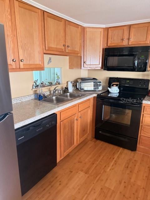 LEISURE LAKE CO-OP - Residential
