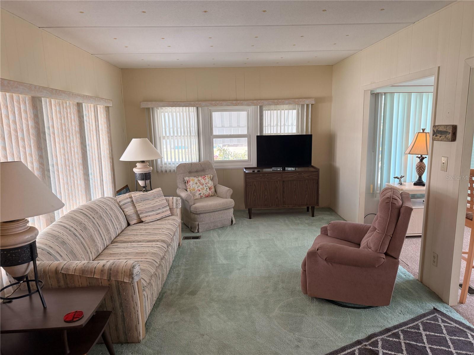LEISURE LAKE CO-OP - Residential