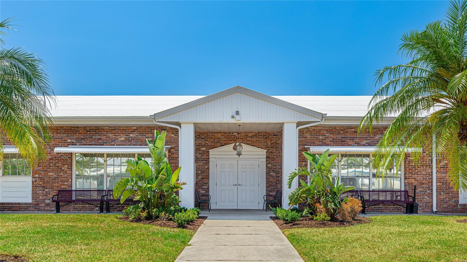 LEISURE LAKE CO-OP - Residential