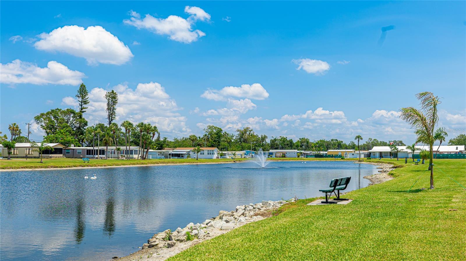 LEISURE LAKE CO-OP - Residential