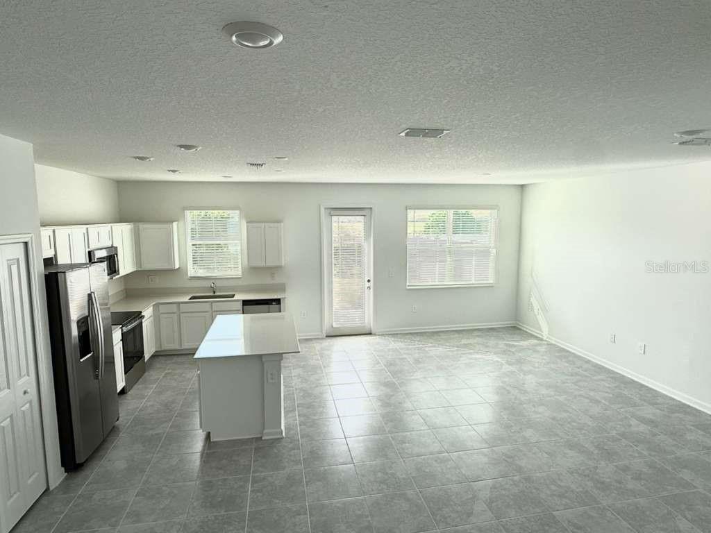 TRACT X - Residential Lease