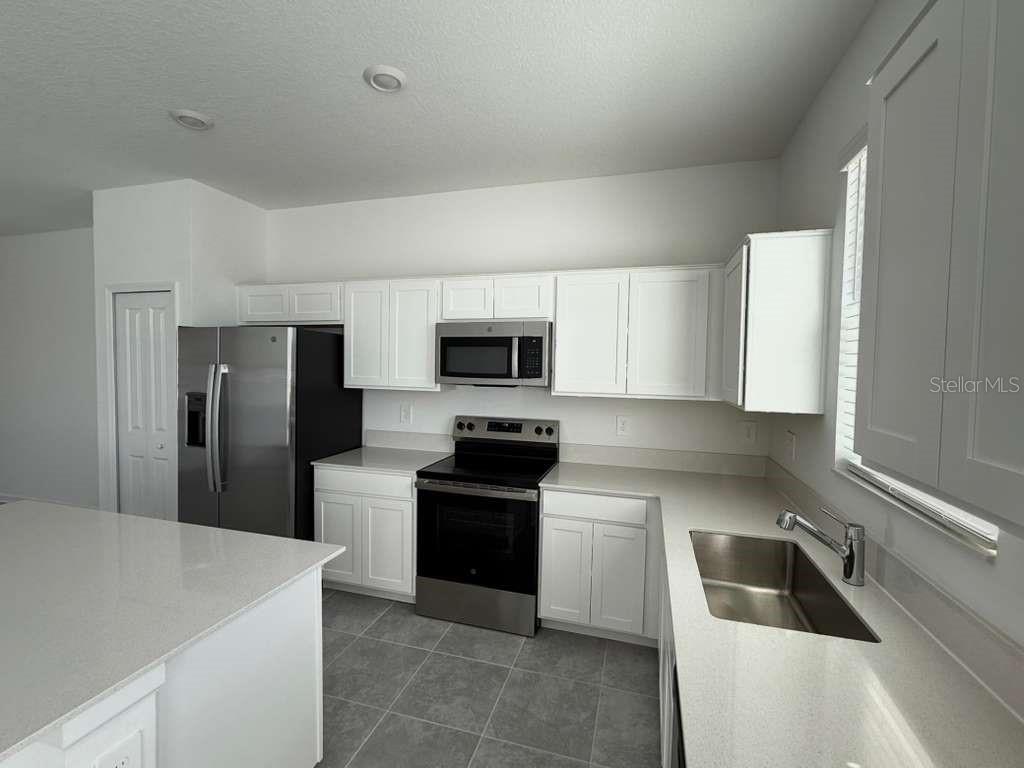 TRACT X - Residential Lease