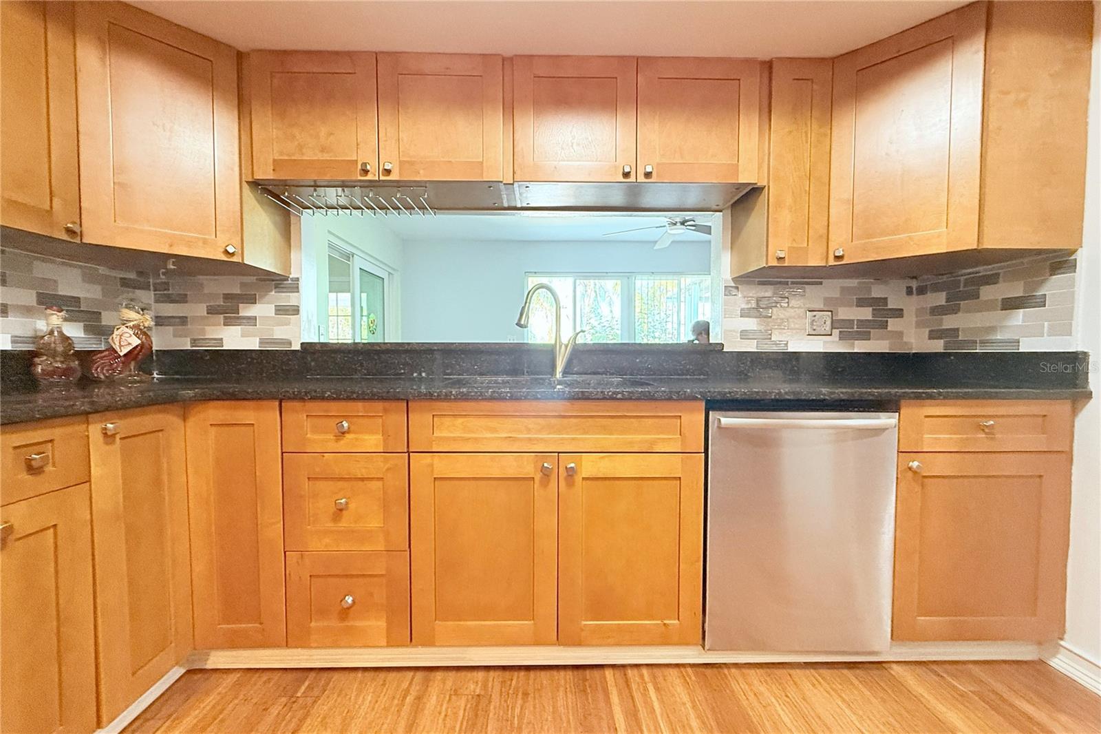 TAHITIAN DEV SUB - Residential