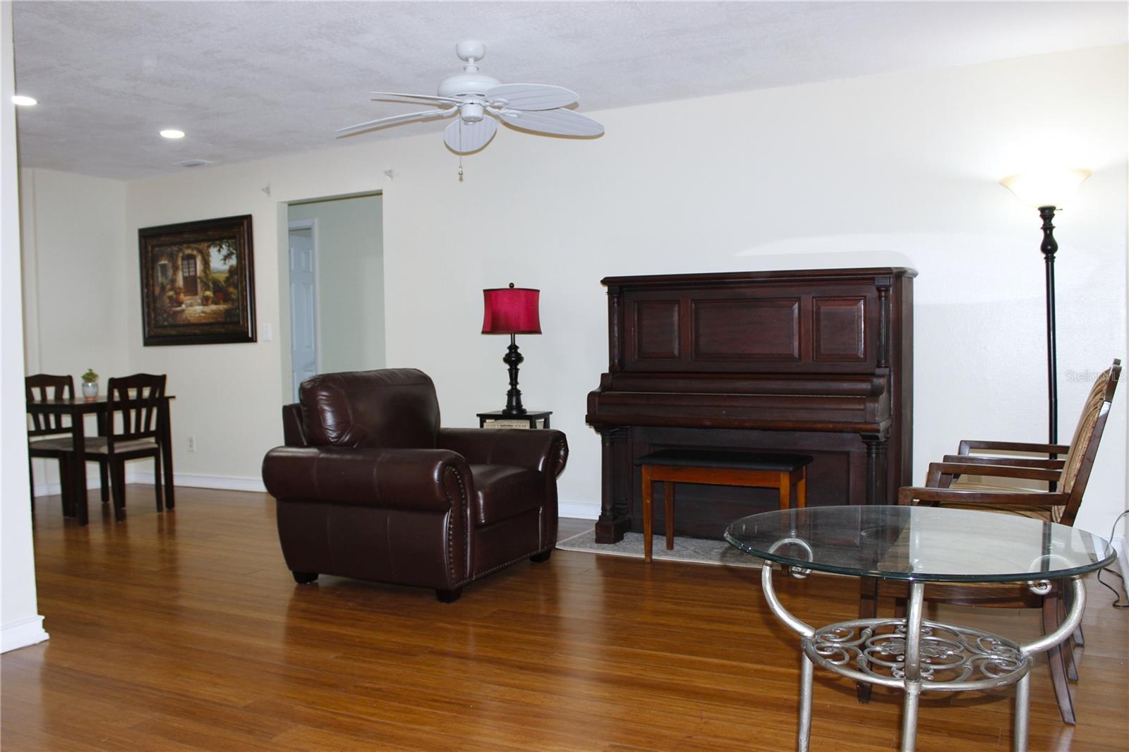 TAHITIAN DEV SUB - Residential