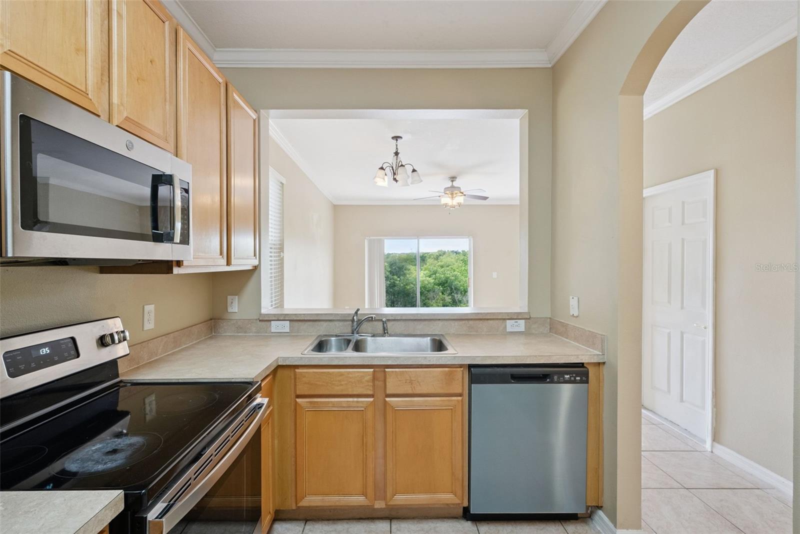 RETREAT AT TWIN LAKES REP - Residential Lease
