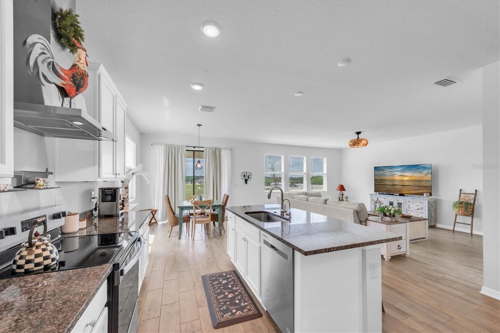 HILLTOP POINT REP - Residential