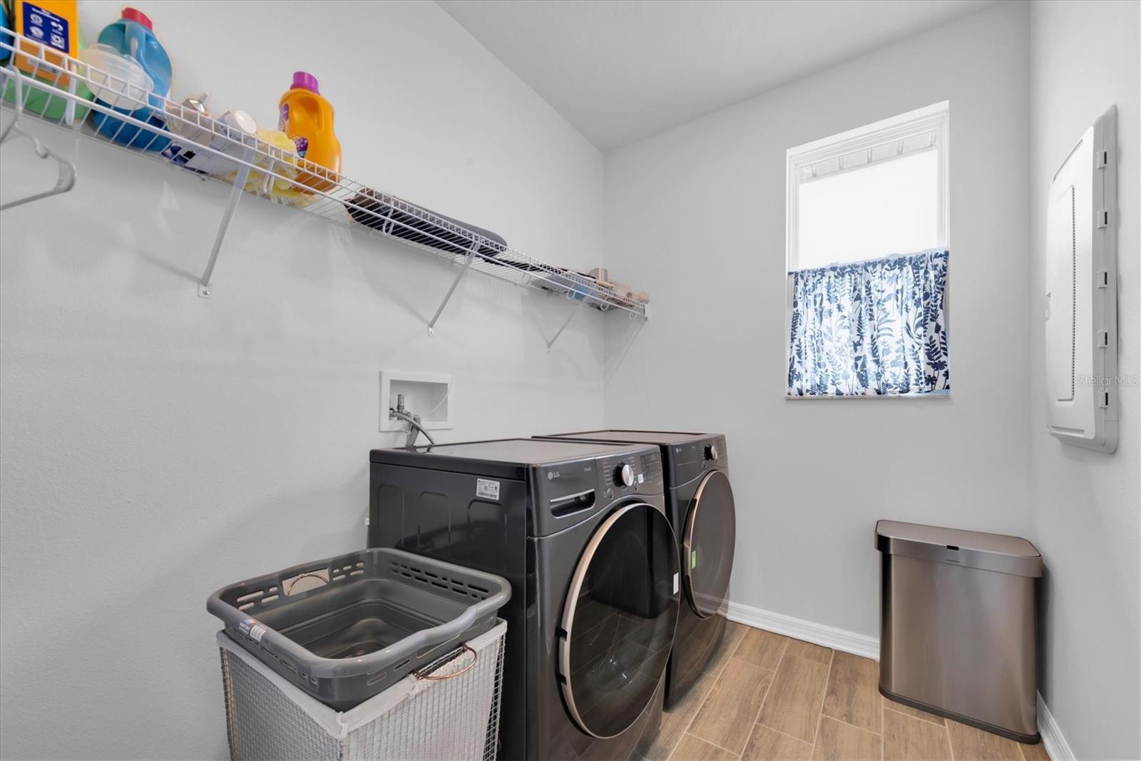 HILLTOP POINT REP - Residential