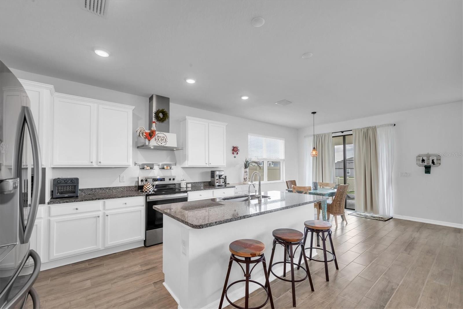 HILLTOP POINT REP - Residential