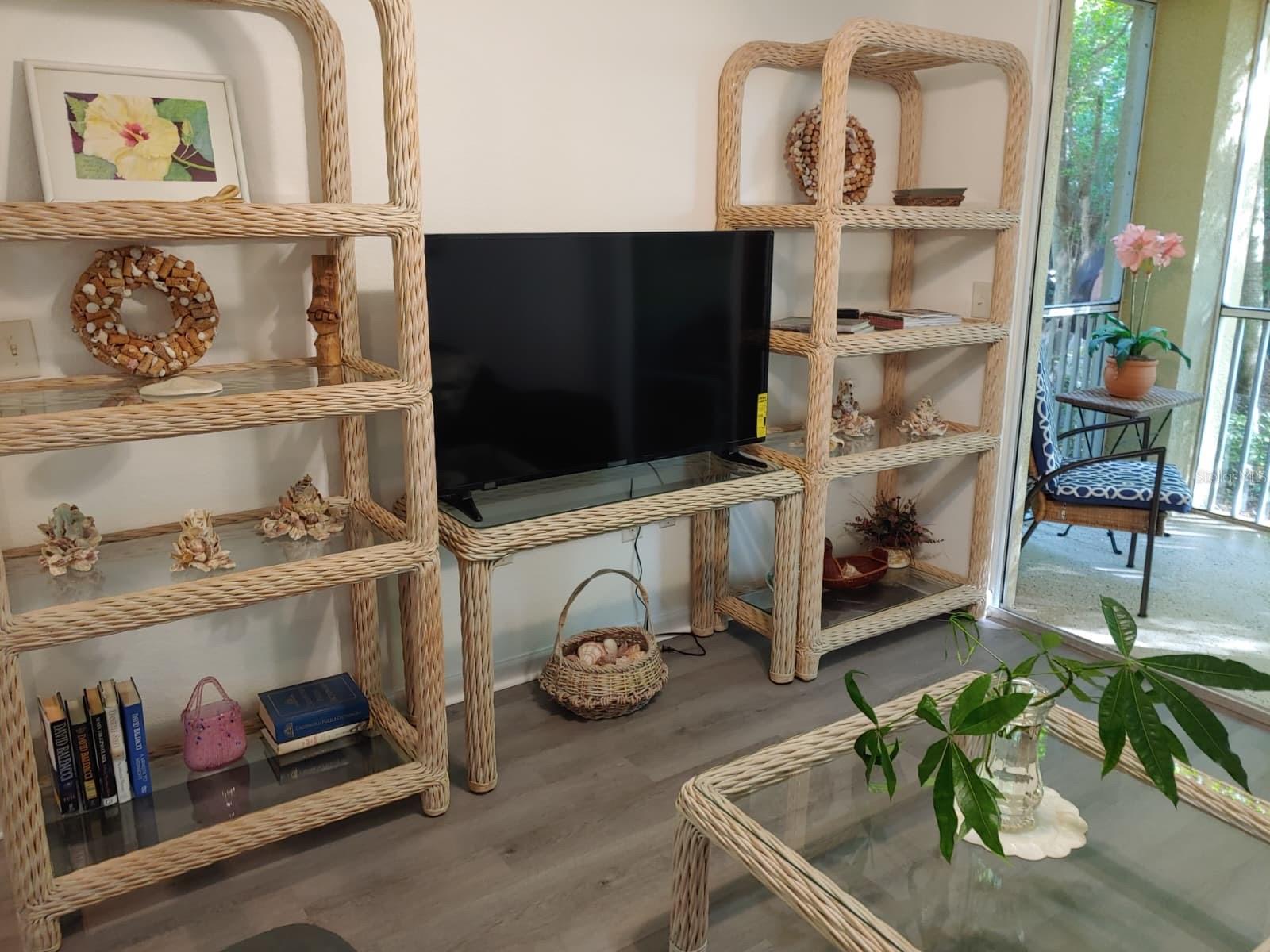 THE RESIDENCE - Residential