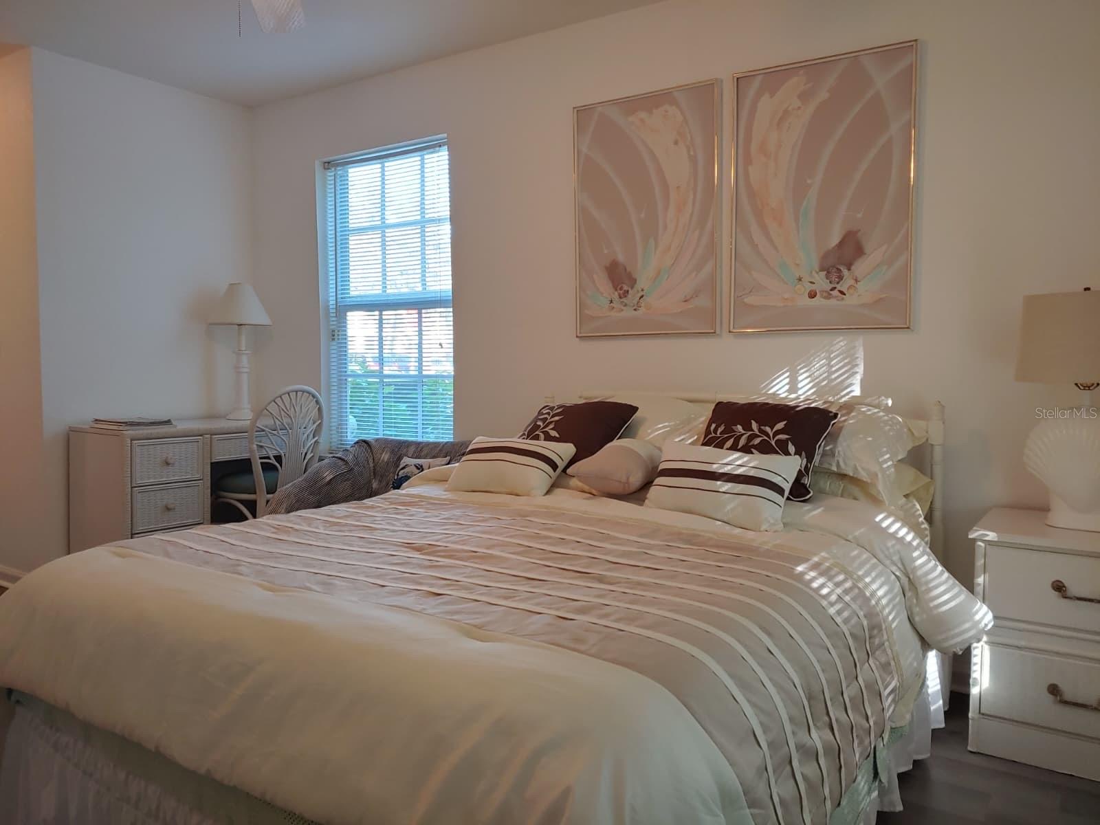 THE RESIDENCE - Residential