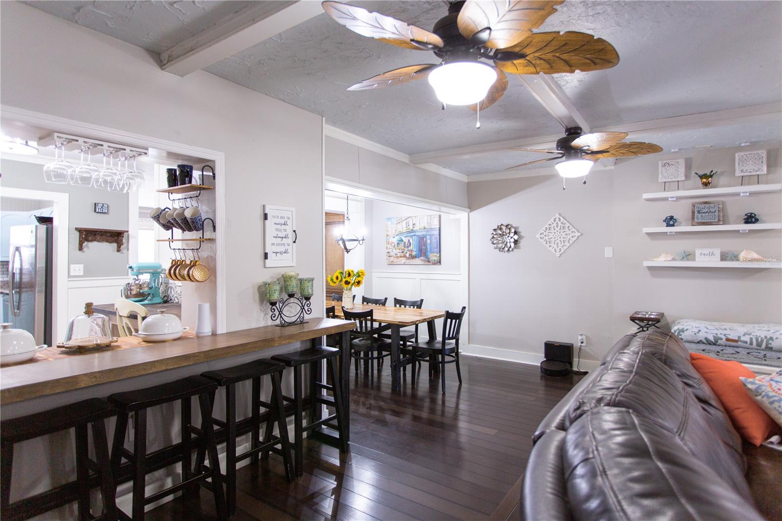 YELLOW BANKS GROVE 1ST ADD 16 - Residential