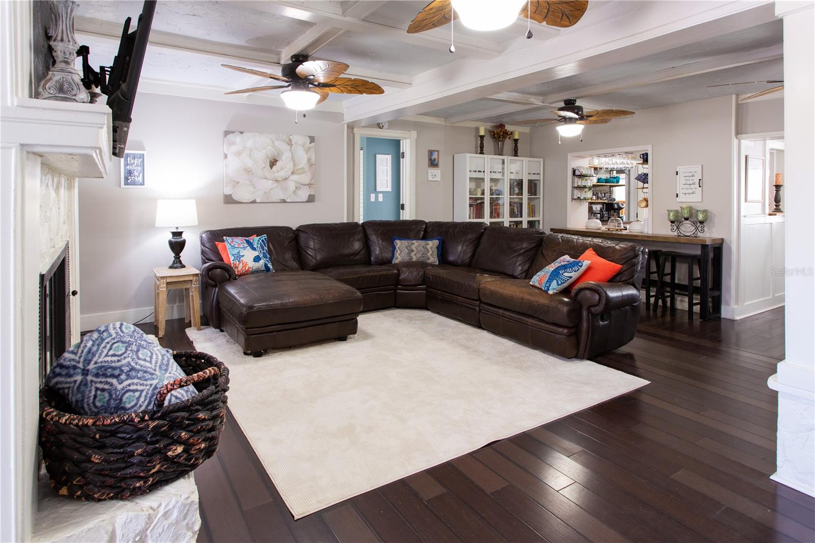 YELLOW BANKS GROVE 1ST ADD 16 - Residential