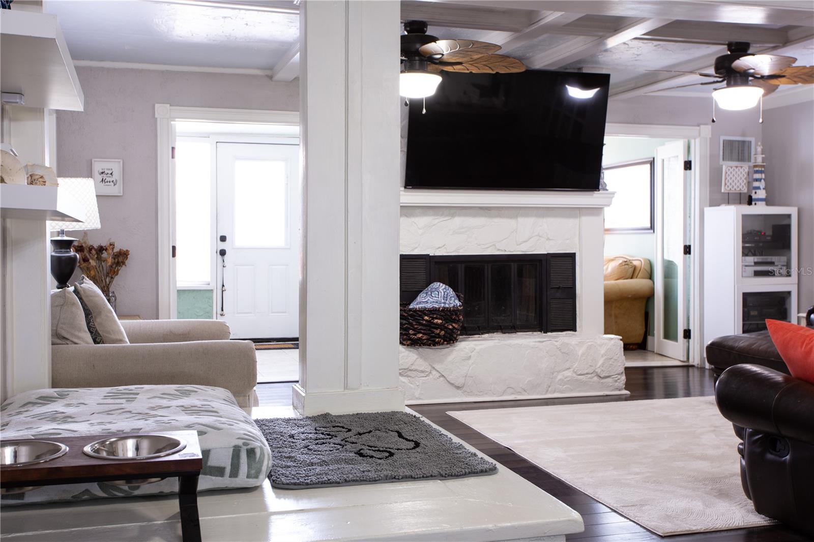 YELLOW BANKS GROVE 1ST ADD 16 - Residential