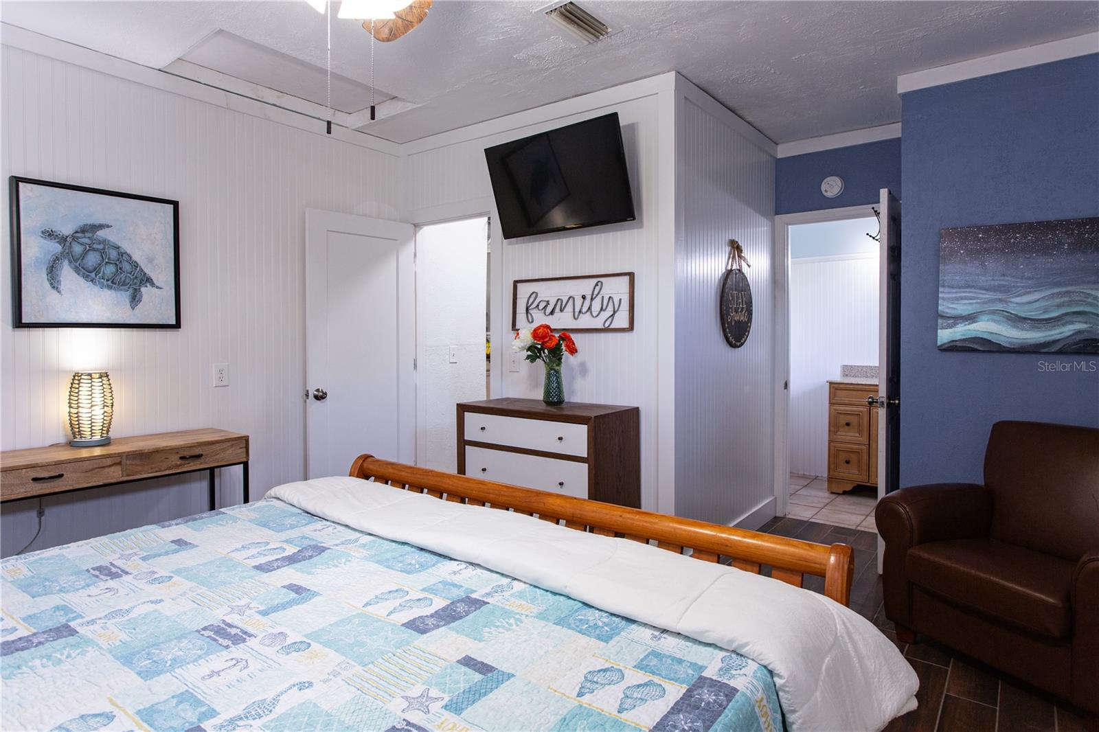 YELLOW BANKS GROVE 1ST ADD 16 - Residential