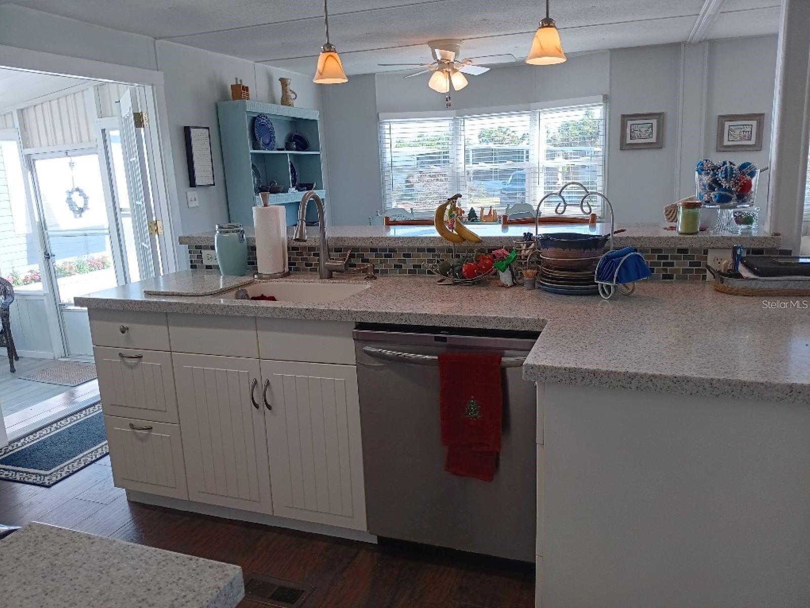 COUNTRY CLUB ESTATES - Residential