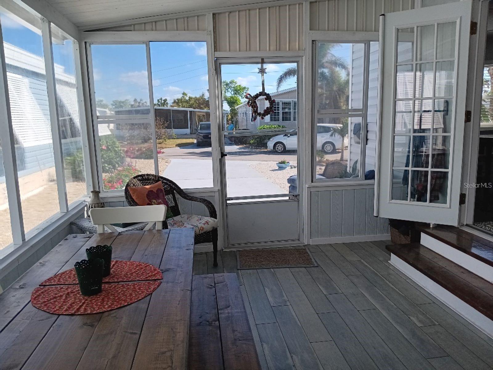 COUNTRY CLUB ESTATES - Residential