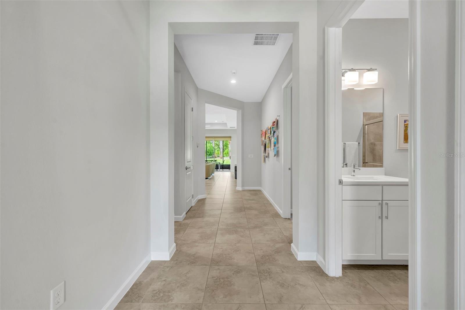 221 RAVENSHILL WAY