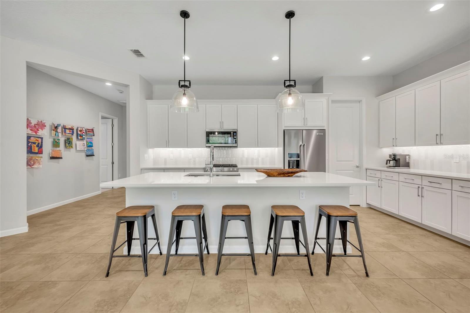 221 RAVENSHILL WAY