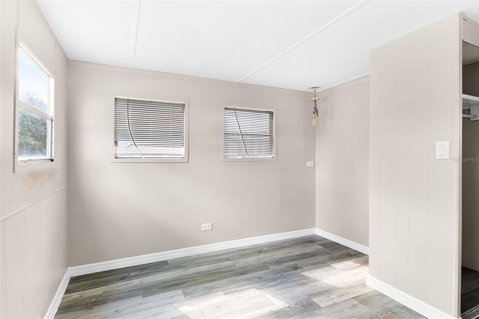 IDA LAKE SUB - Residential Lease
