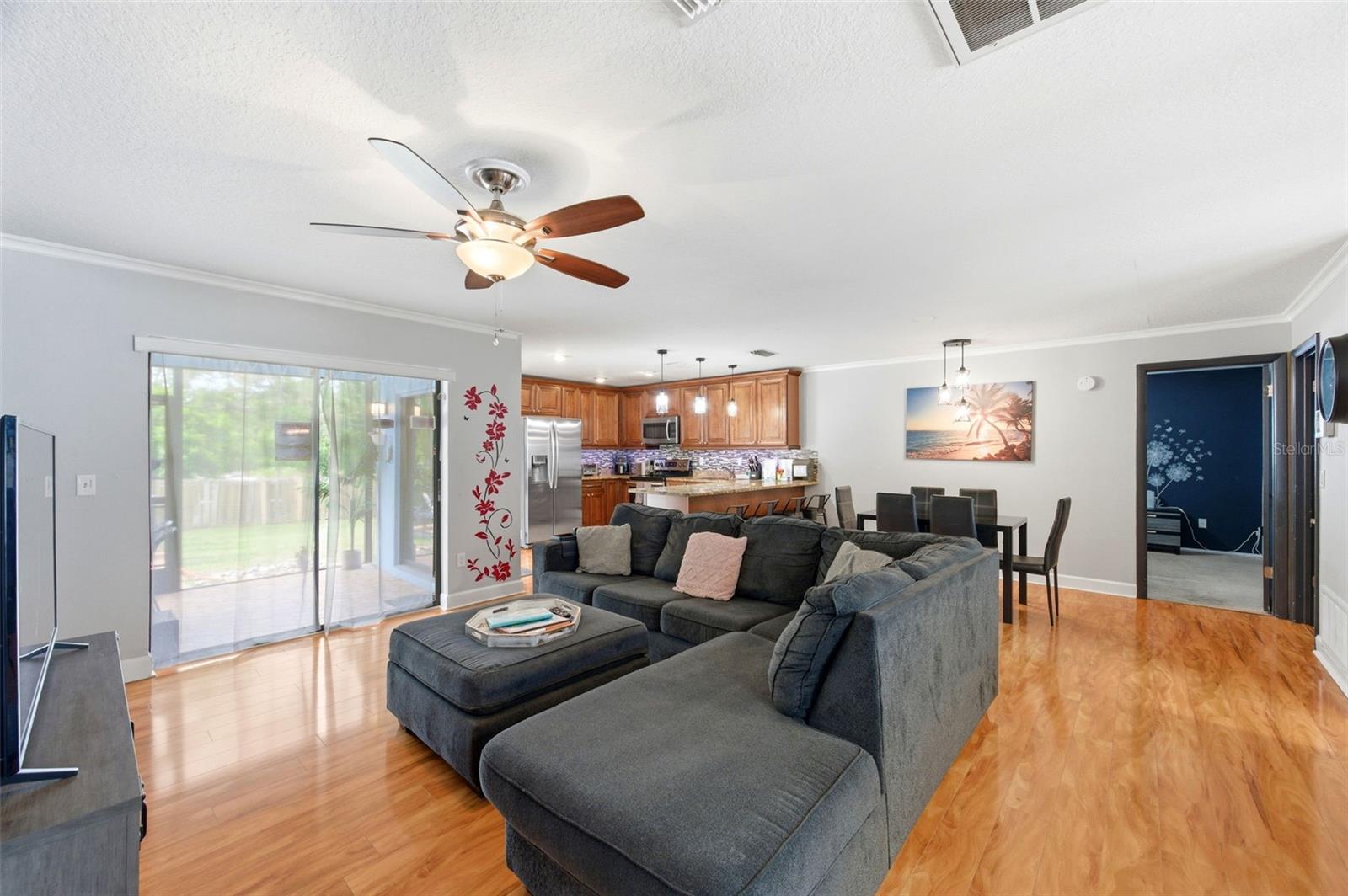 RUSTIC OAKS - Residential