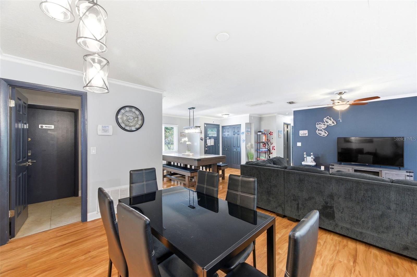 RUSTIC OAKS - Residential