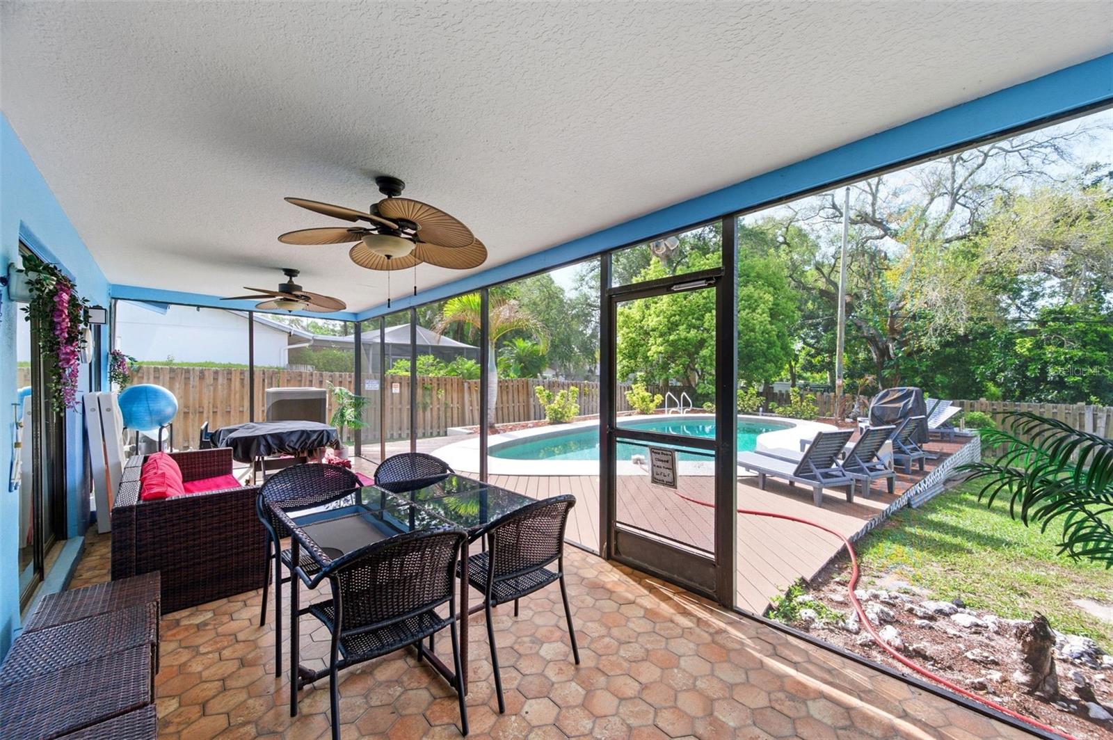 RUSTIC OAKS - Residential