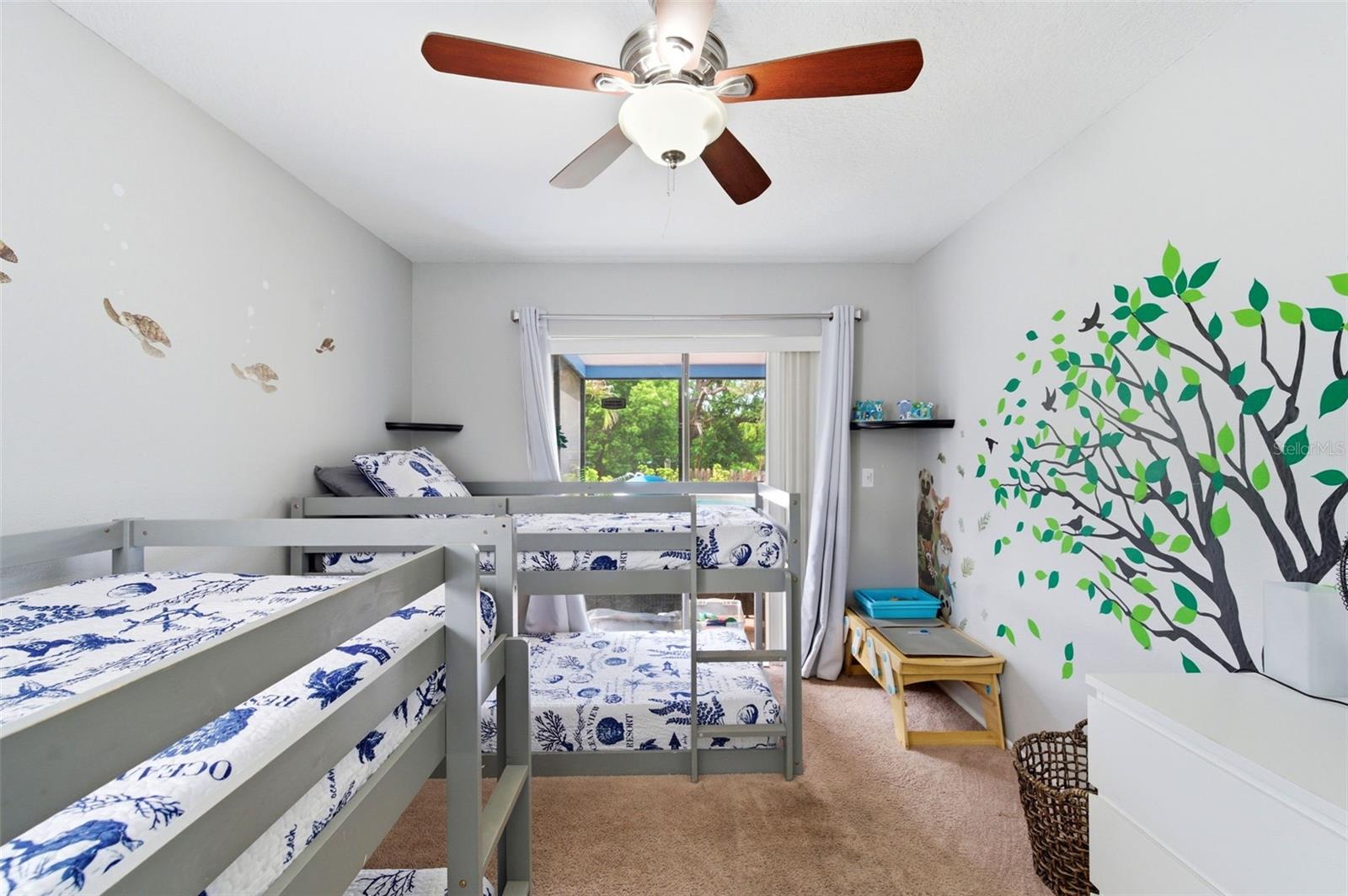 RUSTIC OAKS - Residential