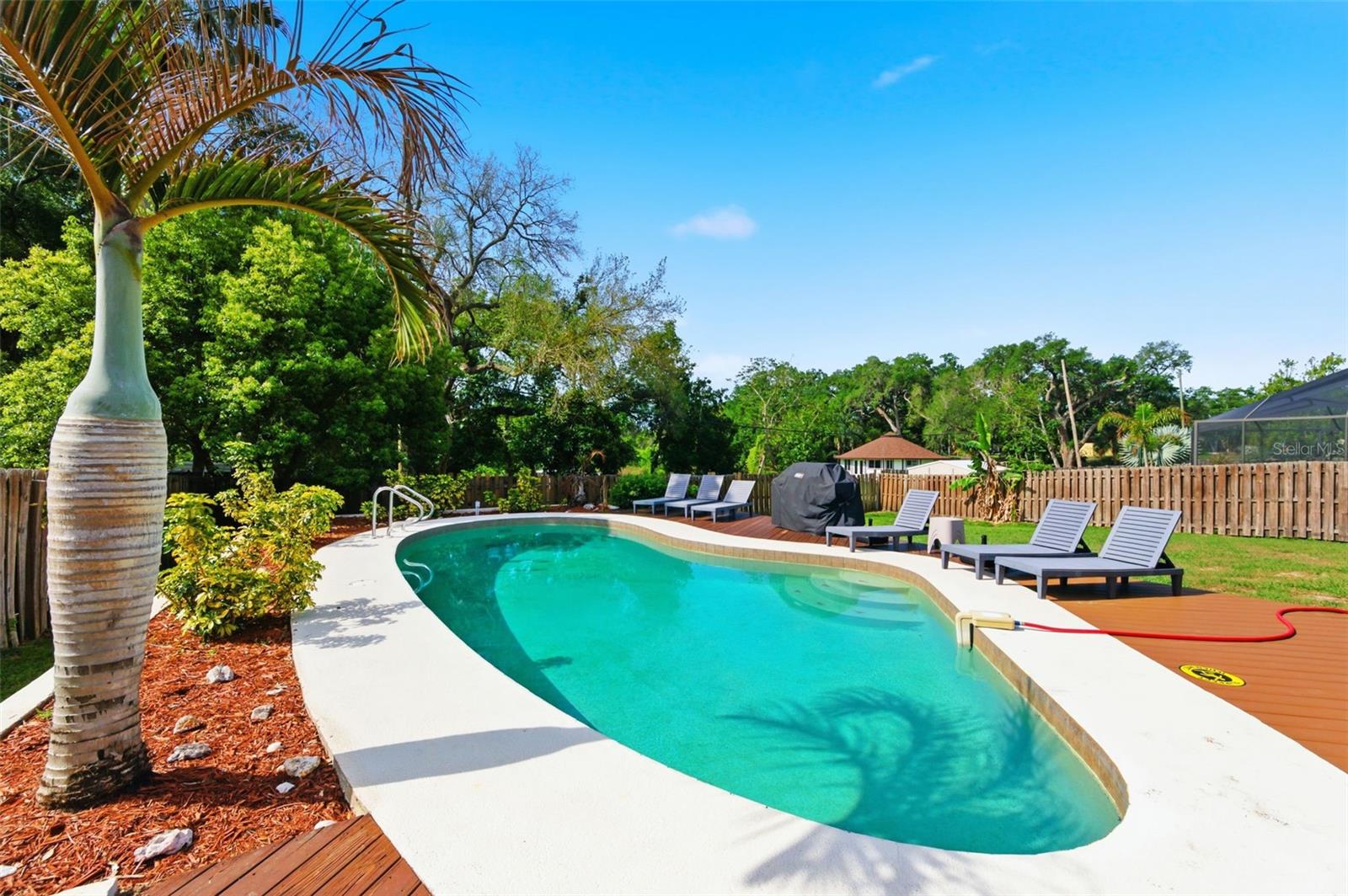 RUSTIC OAKS - Residential